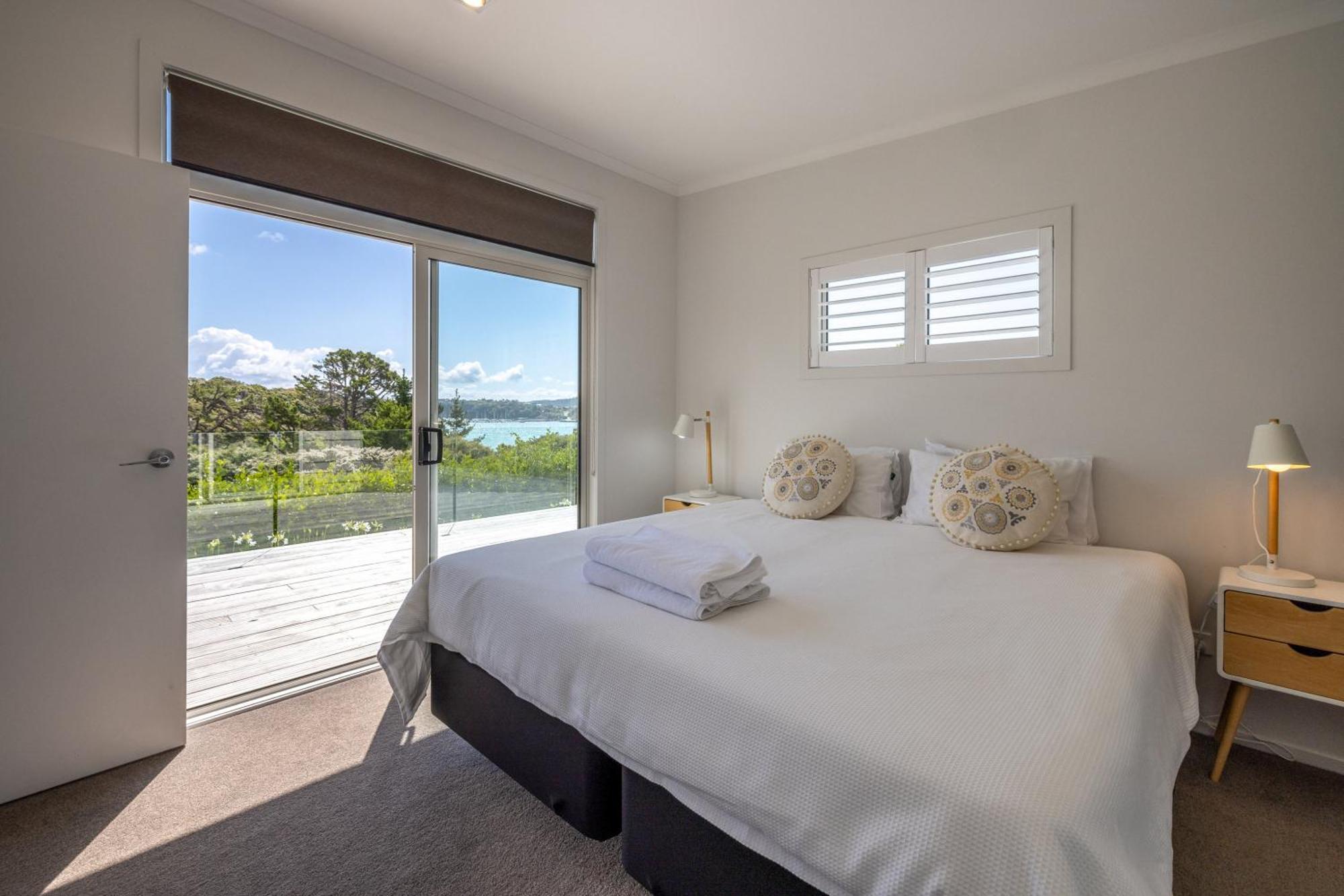 Te Whau Bach Apartments - Stay Waiheke Te Whau Bay Exterior photo