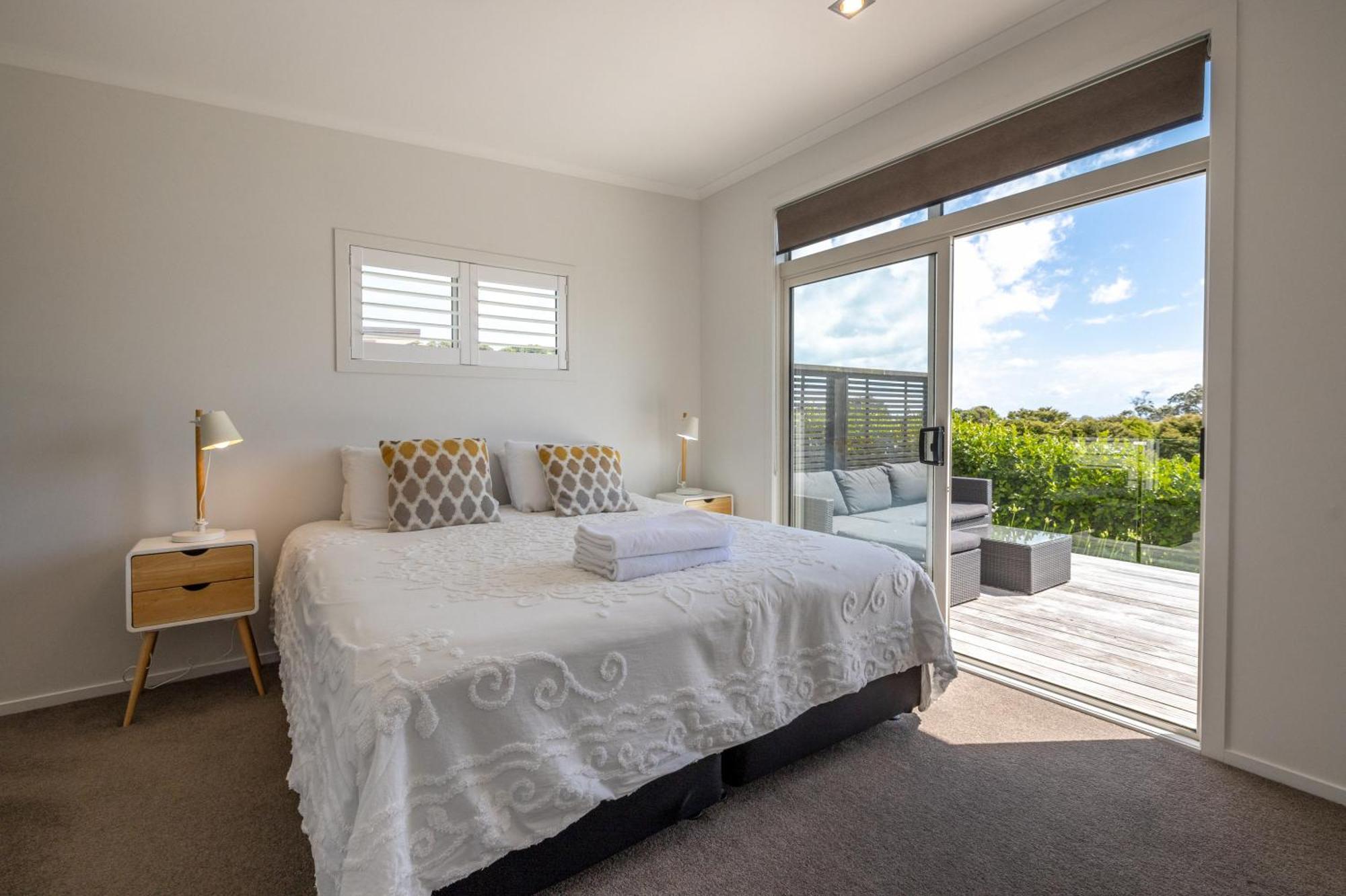 Te Whau Bach Apartments - Stay Waiheke Te Whau Bay Exterior photo